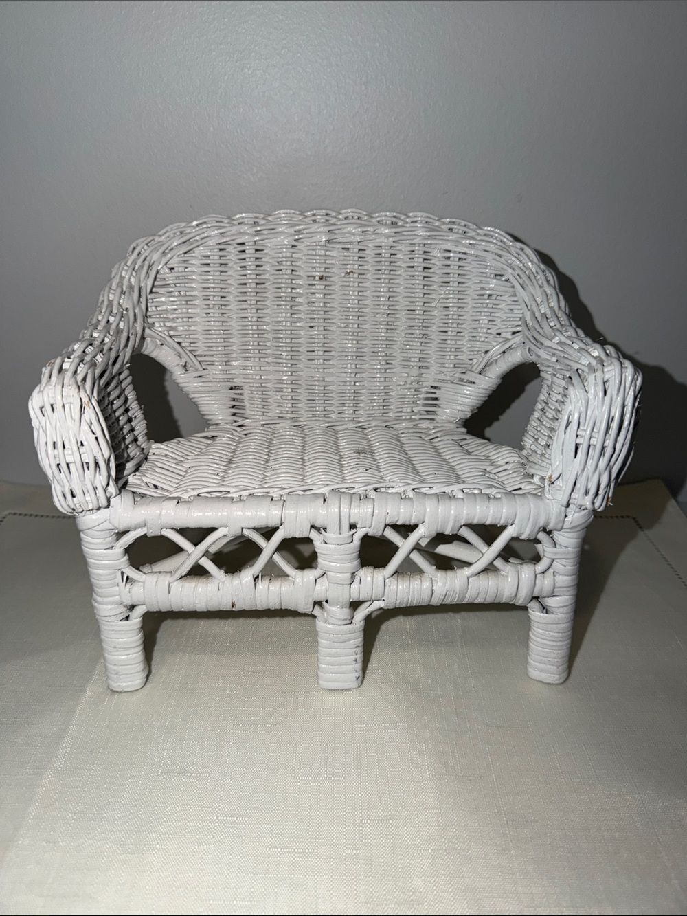 Mini Rattan White Vintage Doll Furniture Decorative Plant Holder Bench